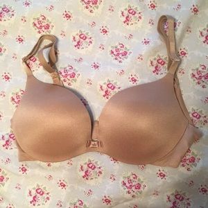 Nude satin and seamless push up VS bra